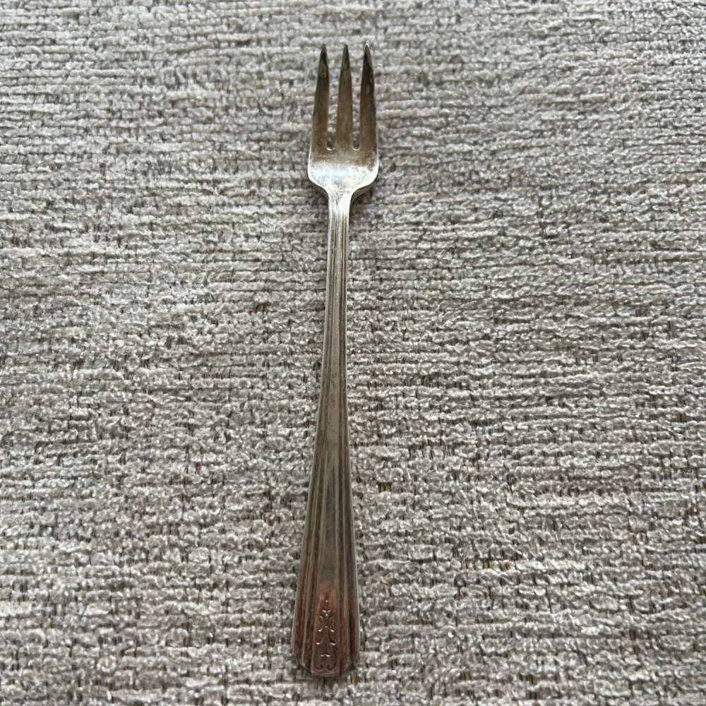 Avon Silver Plate Cocktail Fork Vintage Three Tine Appetizer Seafood Fork‎